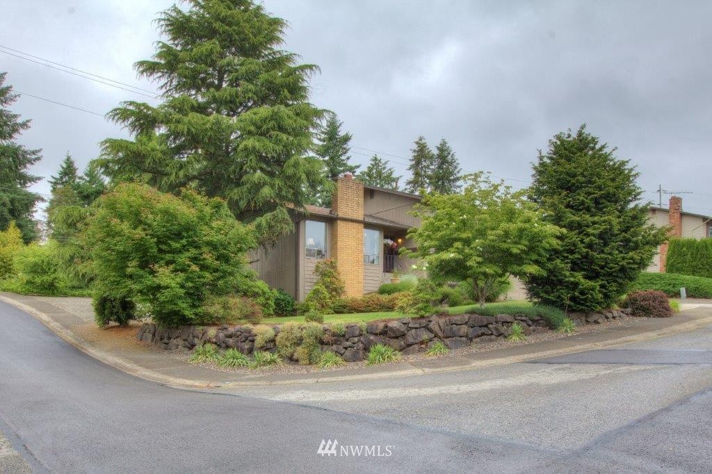 12828 Southeast 161st Street Renton, WA 98058 - Photo 15 of 19 Gallery Image 15