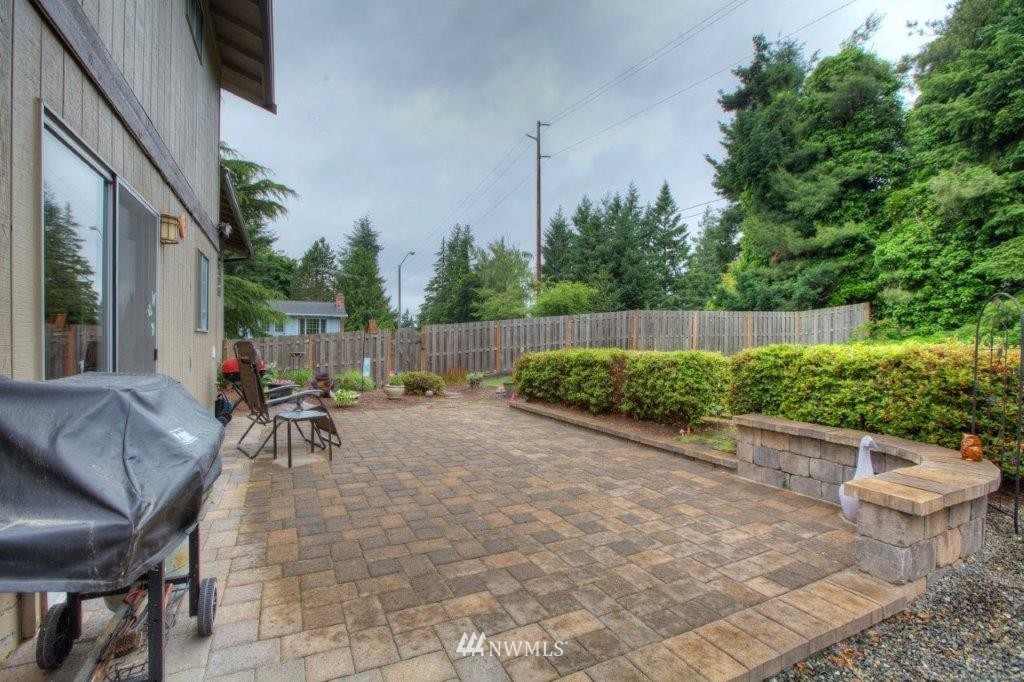12828 Southeast 161st Street Renton, WA 98058 - Photo 18 of 19 Gallery Image 18