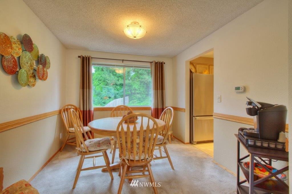 12828 Southeast 161st Street Renton, WA 98058 - Photo 4 of 19 Gallery Image 4