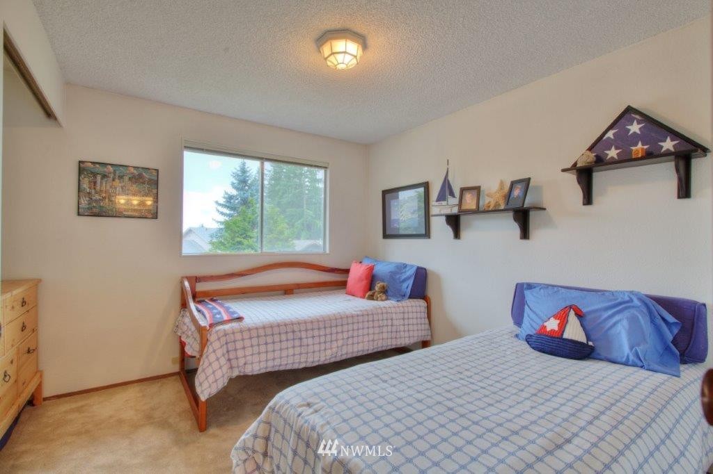 12828 Southeast 161st Street Renton, WA 98058 - Photo 7 of 19 Gallery Image 7