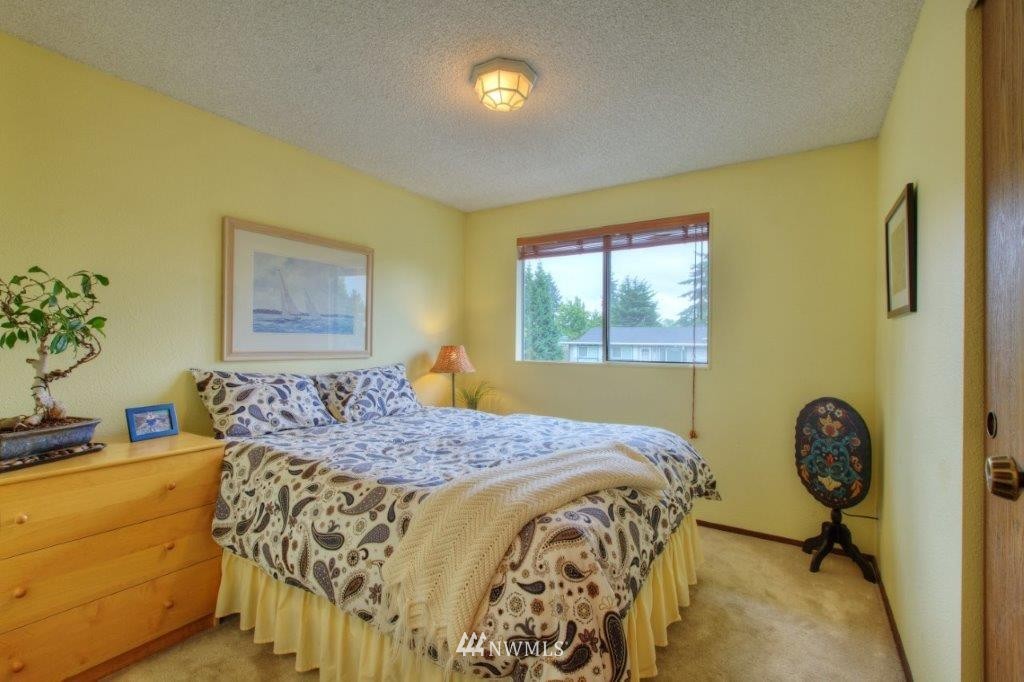 12828 Southeast 161st Street Renton, WA 98058 - Photo 8 of 19 Gallery Image 8