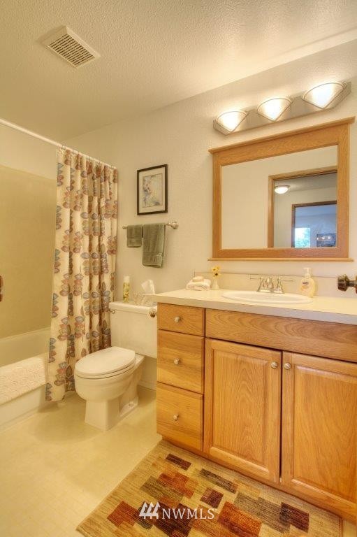 12828 Southeast 161st Street Renton, WA 98058 - Photo 9 of 19 Gallery Image 9
