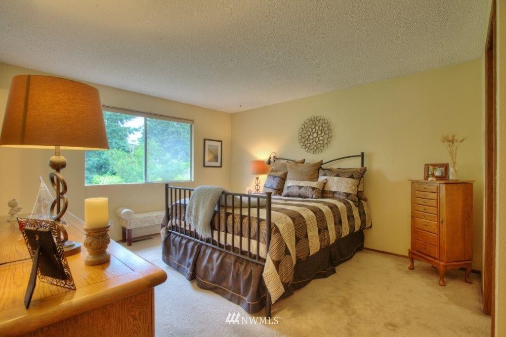12828 Southeast 161st Street Renton, WA 98058 - Photo 10 of 19 Gallery Image 10