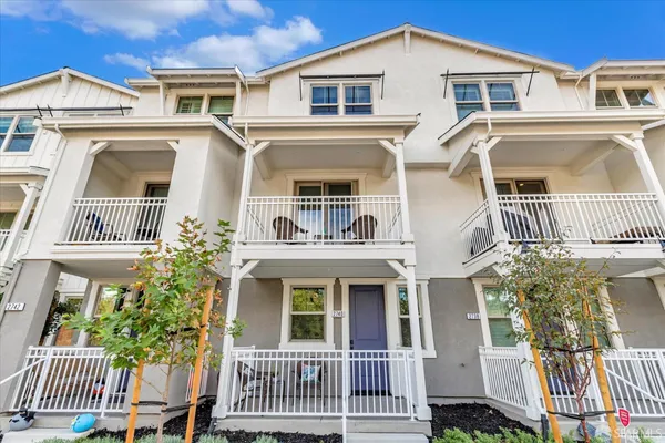 $4,700 | 230 Oak Circle, Walnut Creek, CA 94597