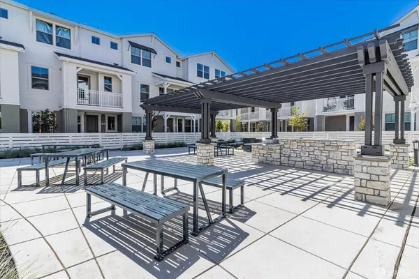 $4,700 | 230 Oak Circle, Walnut Creek, CA 94597