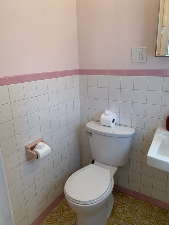 86 Lancaster Road, Unit 86 Dedham, MA 02026 - Photo 11 of 17 Gallery Image 11