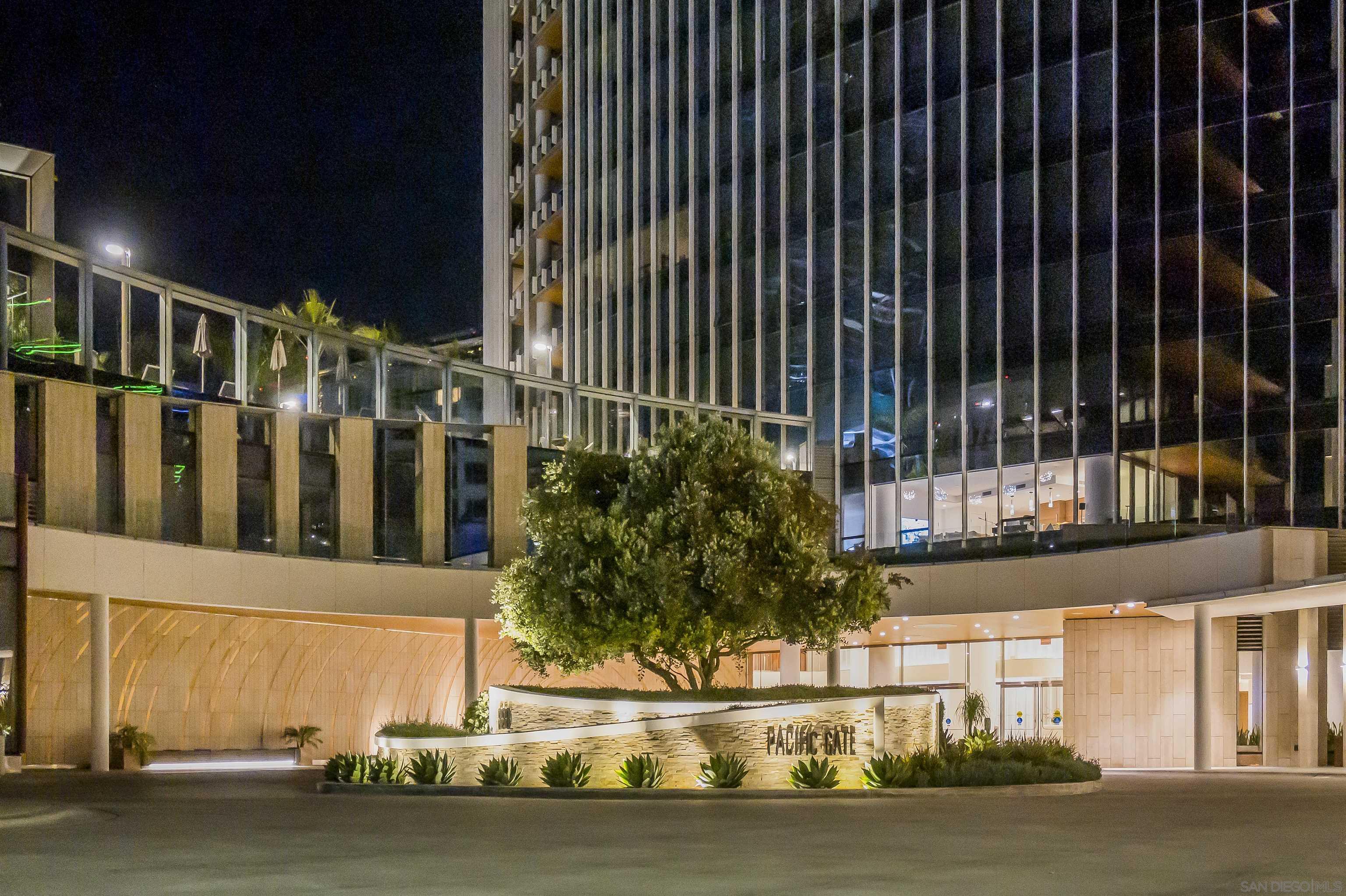 888 E Street, Unit 3602 San Diego, CA 92101 - Photo 29 of 51 a front view of a house with a ocean view
