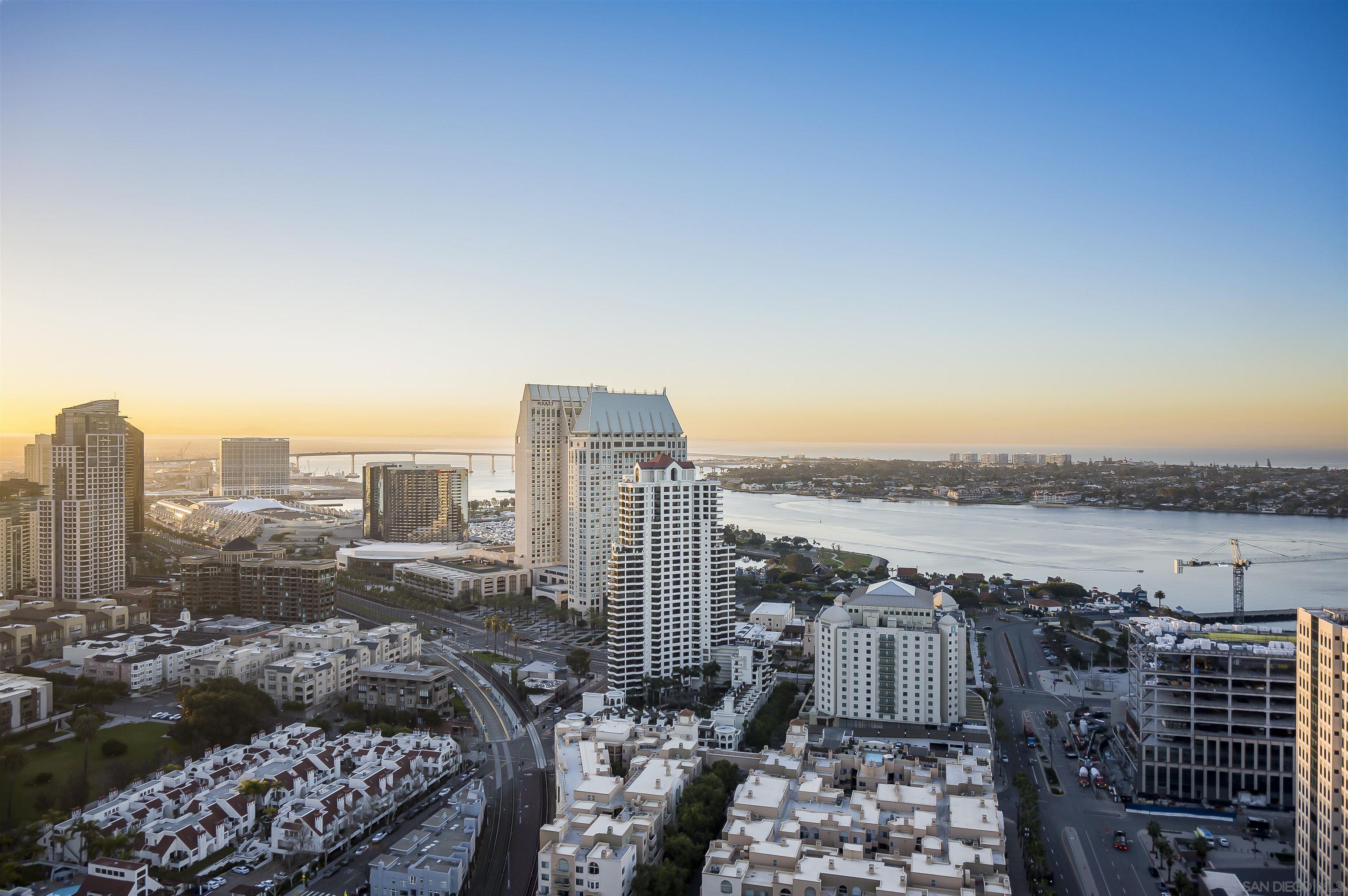 888 E Street, Unit 3602 San Diego, CA 92101 - Photo 5 of 51 a view of city and ocean