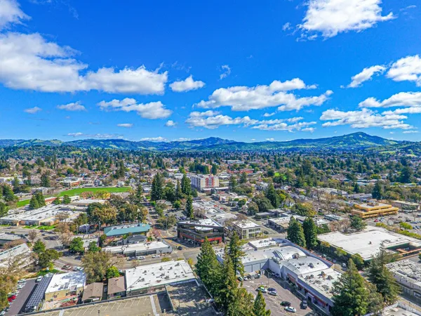 $1,198,000 | 418 Humboldt Street, Santa Rosa, CA 95404