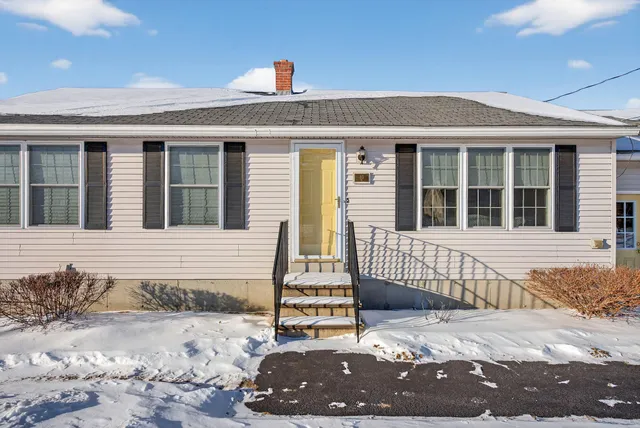 $350,000 | 40 Leavitt Brook Road, Limerick, ME 04048