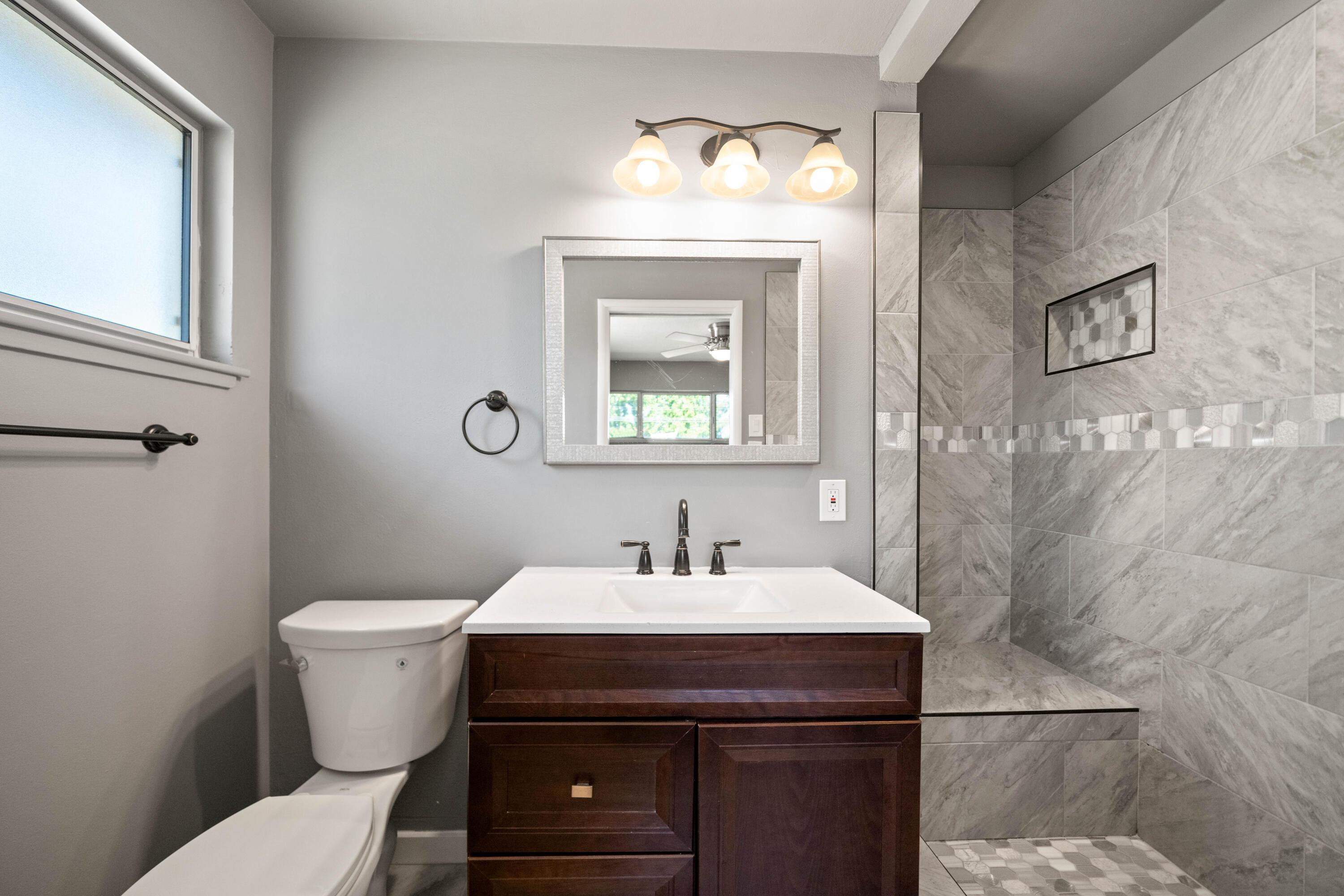 1530 Carmel Way Red Bluff, CA 96080 - Photo 17 of 36 IMG-16