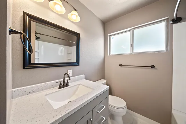 $320,000 | 1530 Carmel Way, Red Bluff, CA 96080