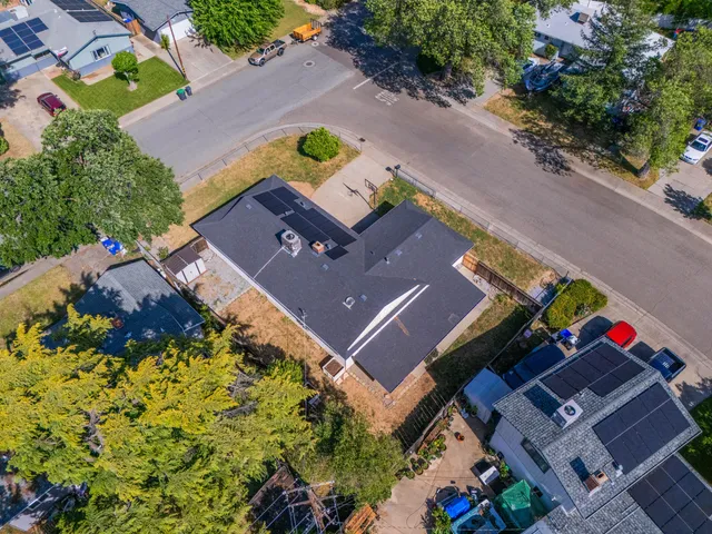 $320,000 | 1530 Carmel Way, Red Bluff, CA 96080