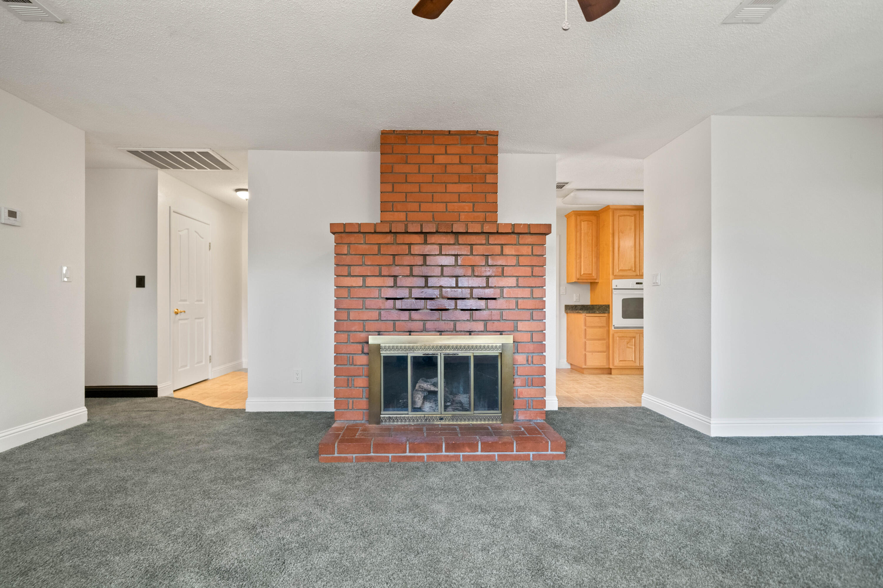 1530 Carmel Way Red Bluff, CA 96080 - Photo 8 of 36 IMG-07