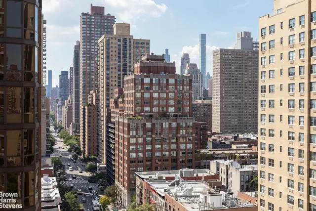 $3,995,000 | 401 East 84th Street, Unit 15B | Upper East Side