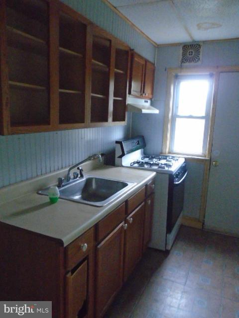 456 Stemmers Run Road Baltimore, MD 21221 - Photo 7 of 27 Kitchen