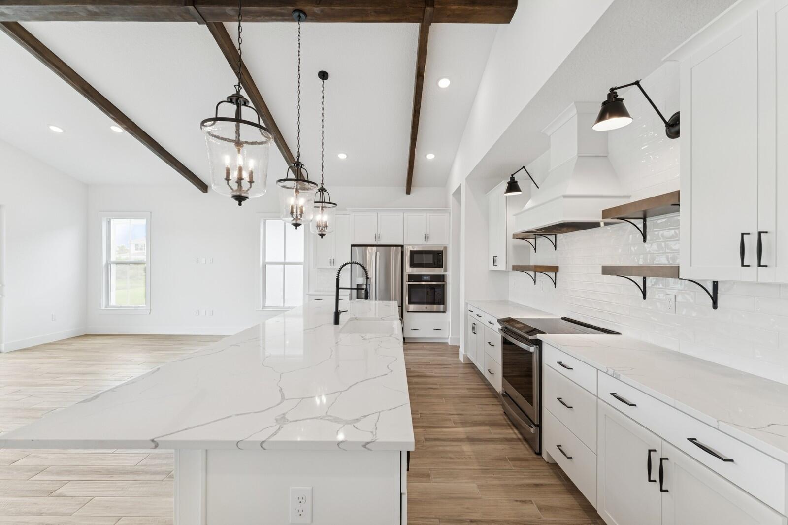 6750 Southeast Pine Drive, Unit 19 Stuart, FL 34997 - Photo 12 of 55 Kitchen