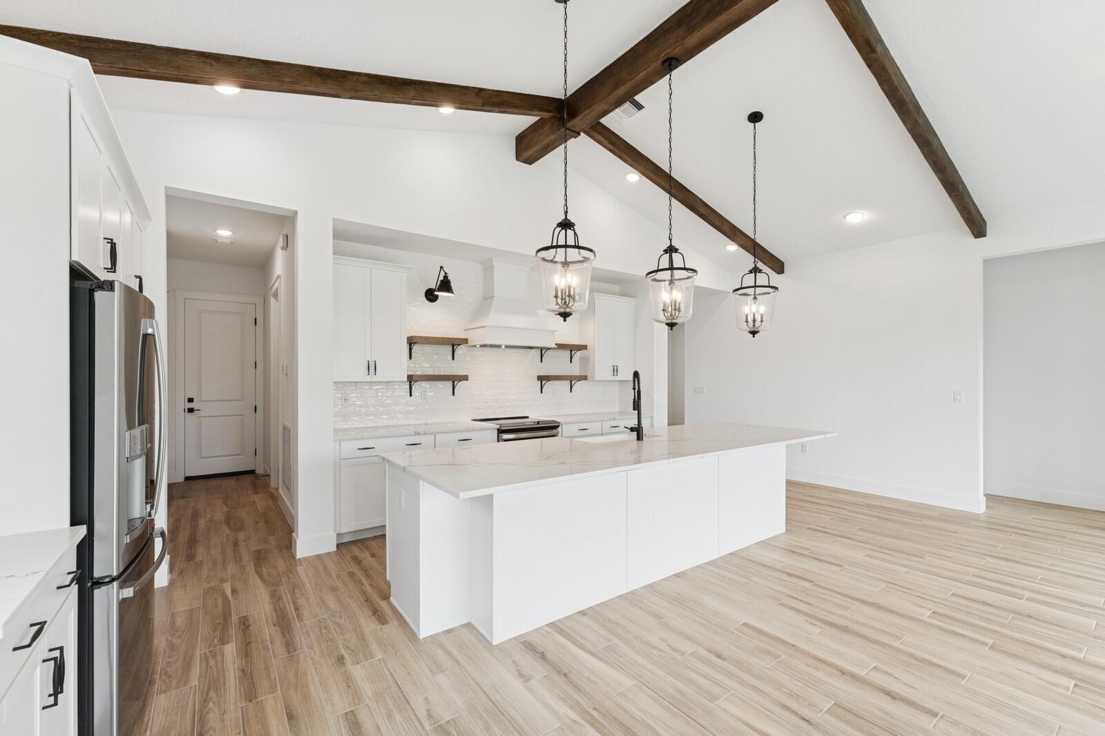 6750 Southeast Pine Drive, Unit 19 Stuart, FL 34997 - Photo 15 of 55 Kitchen