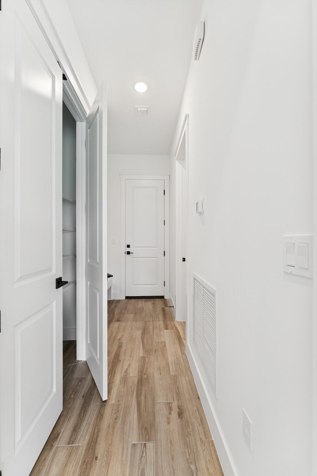 6750 Southeast Pine Drive, Unit 19 Stuart, FL 34997 - Photo 19 of 55 HovHall