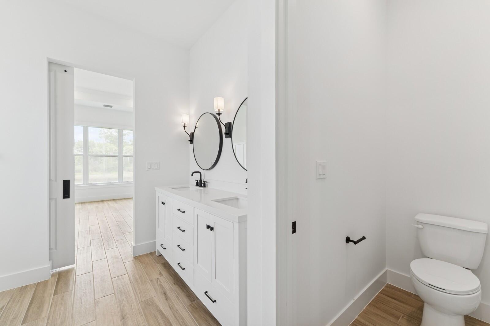 6750 Southeast Pine Drive, Unit 19 Stuart, FL 34997 - Photo 32 of 55 Primary Bath