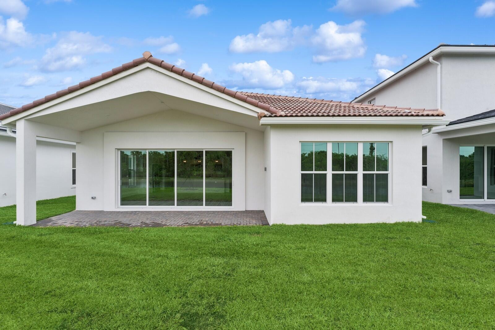 6750 Southeast Pine Drive, Unit 19 Stuart, FL 34997 - Photo 50 of 55 Backyard