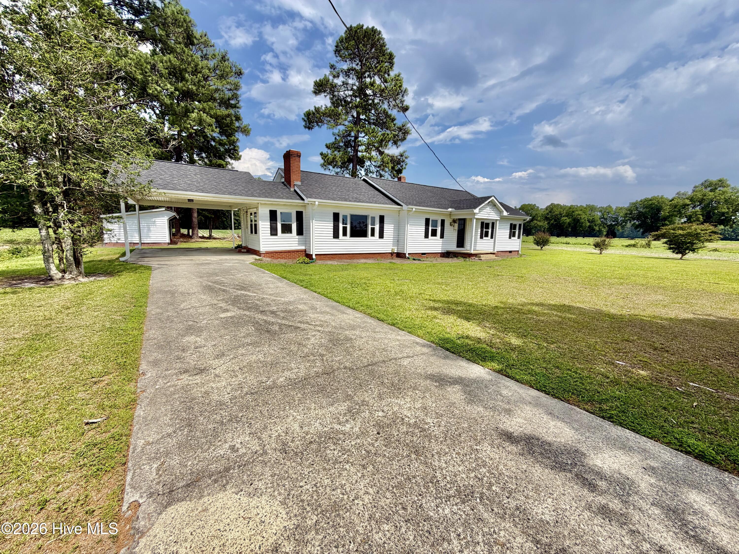 1555 Arthur Corey Road Williamston, NC 27892 - Photo 6 of 45 Gallery Image 6