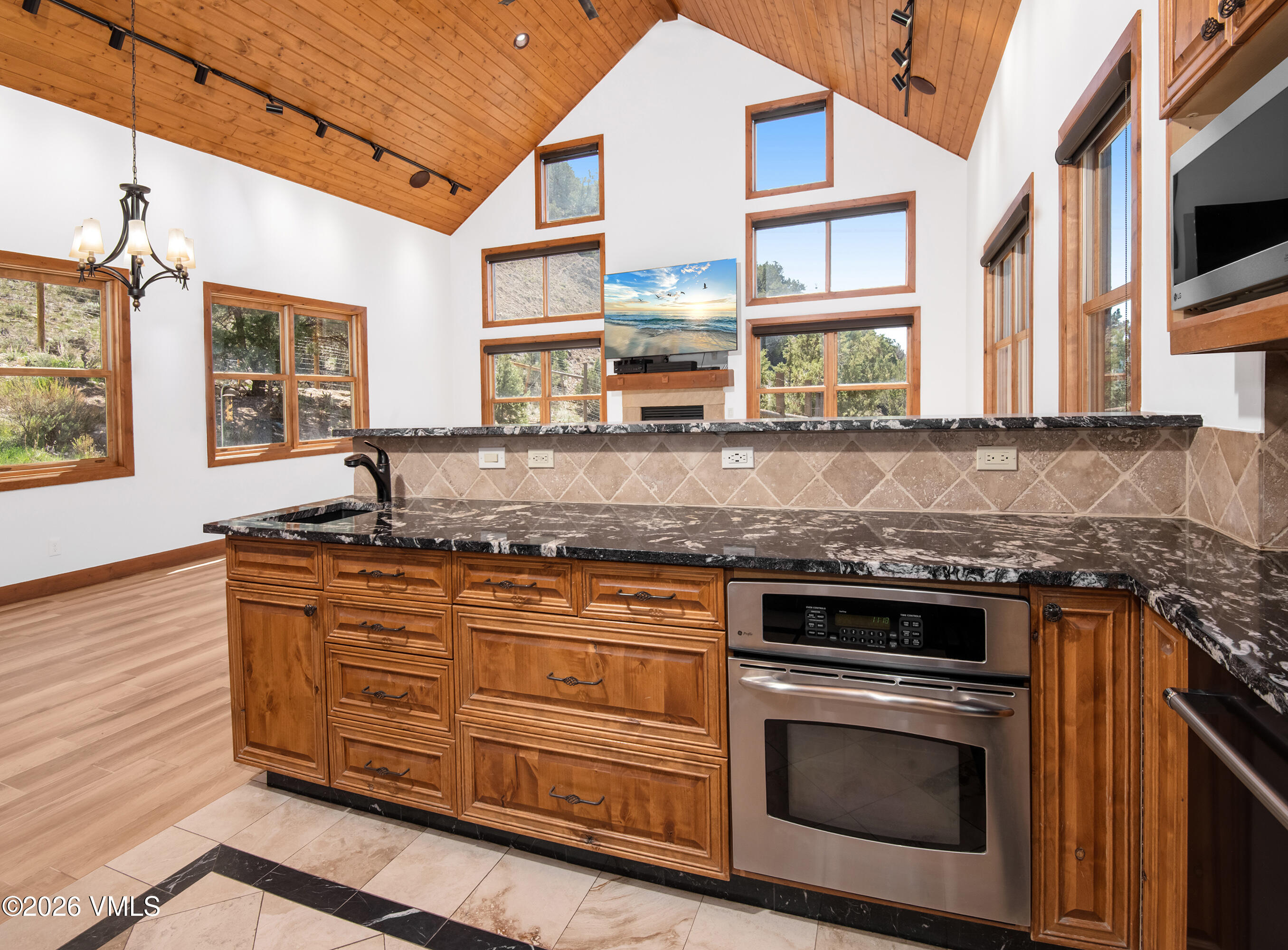 416 Eby Creek Road Eagle, CO 81631 - Photo 18 of 54 Kitchen/Great Room