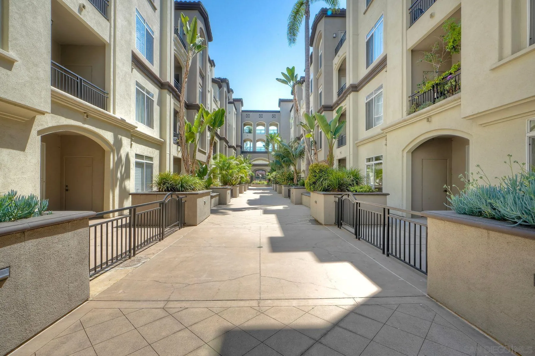 9253 Regents Road, Unit A110 La Jolla, CA 92037 - Photo 3 of 36