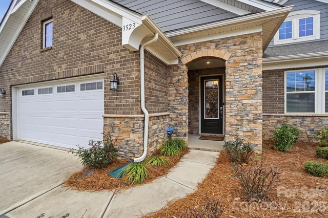 $699,900 | 3523 Marchers Trace Drive, Charlotte, NC 28227