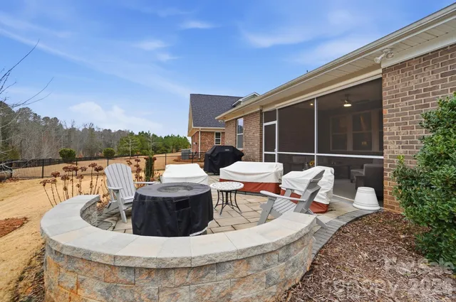 $699,900 | 3523 Marchers Trace Drive, Charlotte, NC 28227