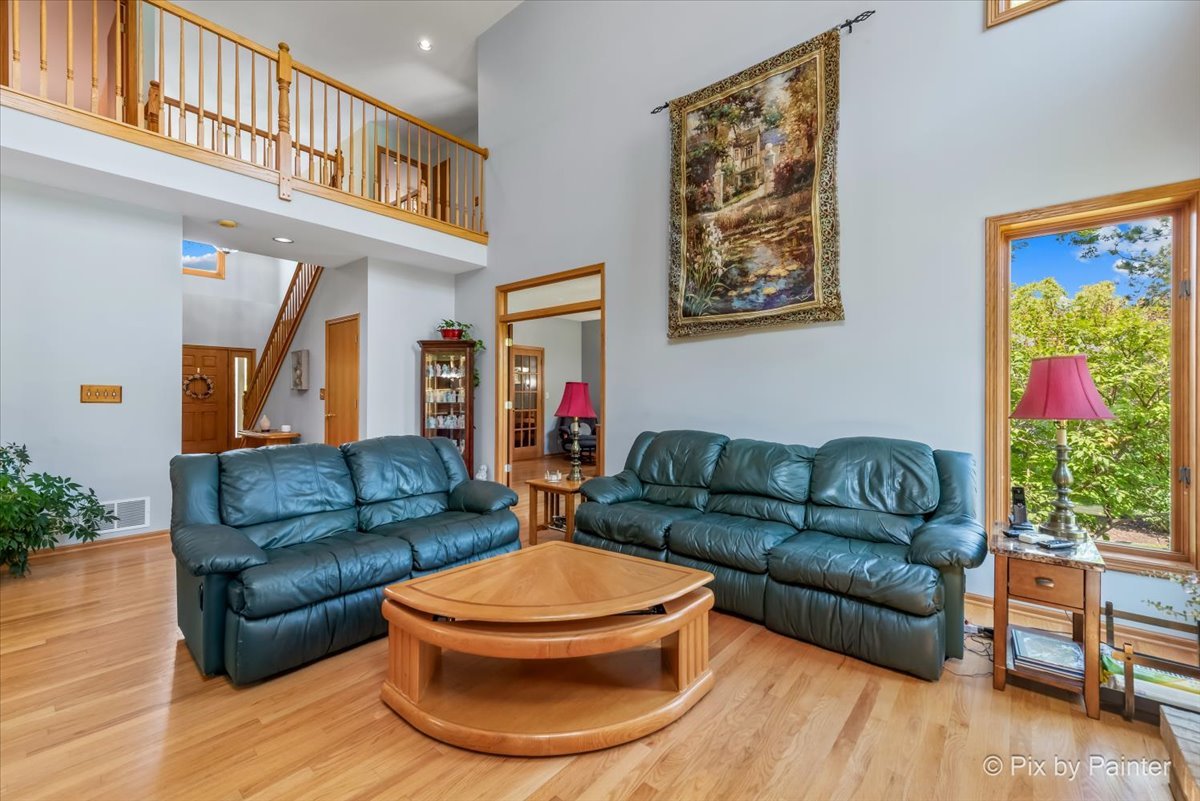 10620 Red Hawk Lane Spring Grove, IL 60071 - Photo 16 of 68 Gallery Image 16