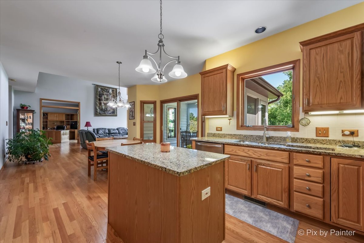 10620 Red Hawk Lane Spring Grove, IL 60071 - Photo 21 of 68 Gallery Image 21