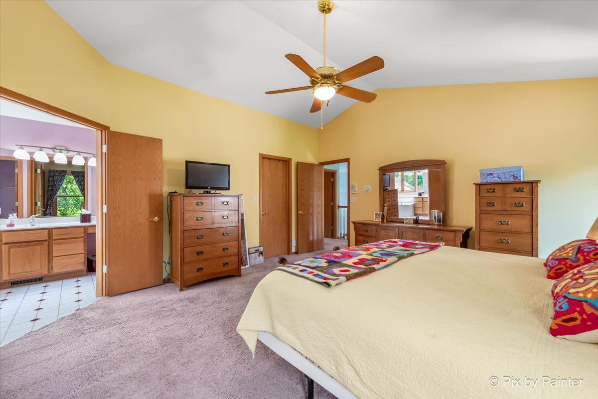 10620 Red Hawk Lane Spring Grove, IL 60071 - Photo 29 of 68 Gallery Image 29