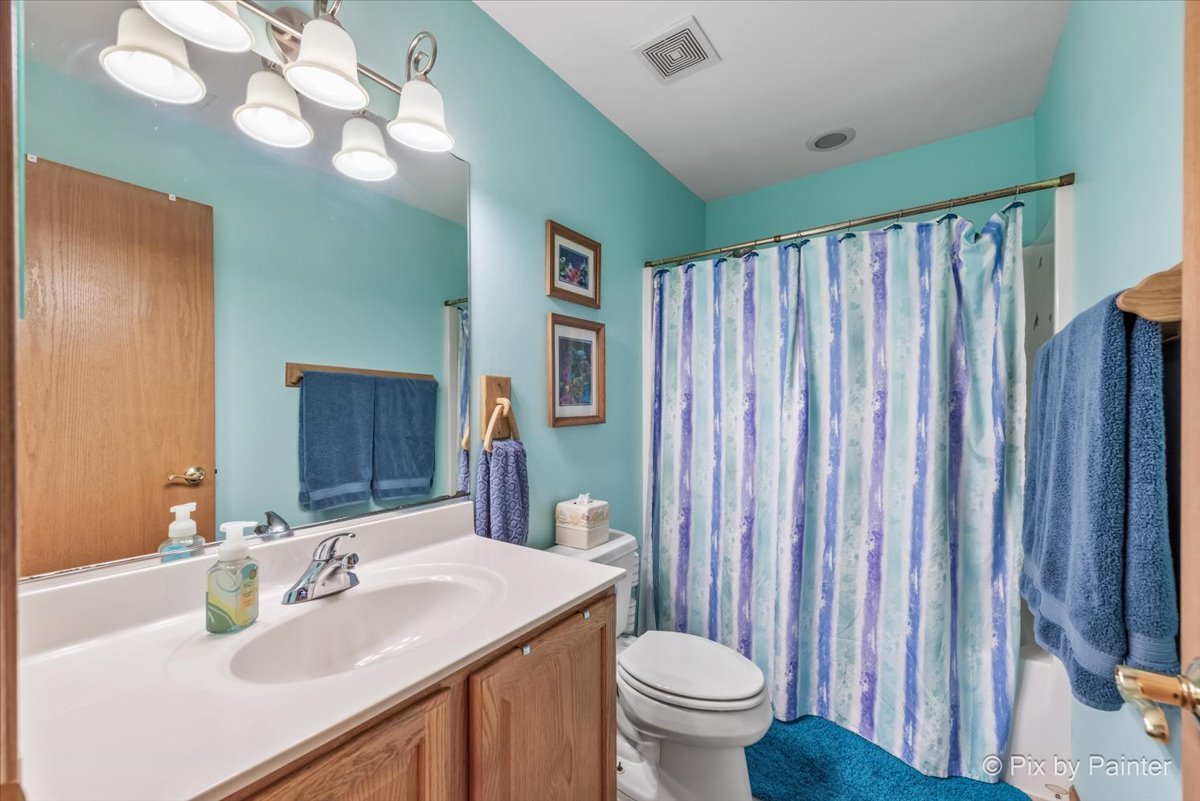 10620 Red Hawk Lane Spring Grove, IL 60071 - Photo 36 of 68 Gallery Image 36