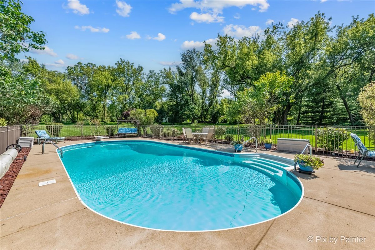 10620 Red Hawk Lane Spring Grove, IL 60071 - Photo 49 of 68 Gallery Image 49