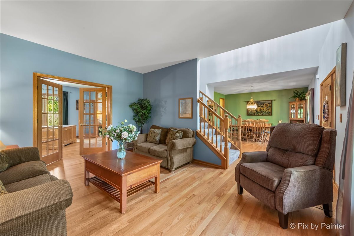 10620 Red Hawk Lane Spring Grove, IL 60071 - Photo 9 of 68 Gallery Image 9