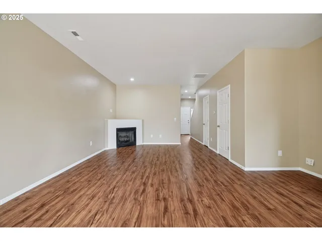 $339,900 | 5960 Southeast 15th Loop, Gresham, OR 97080