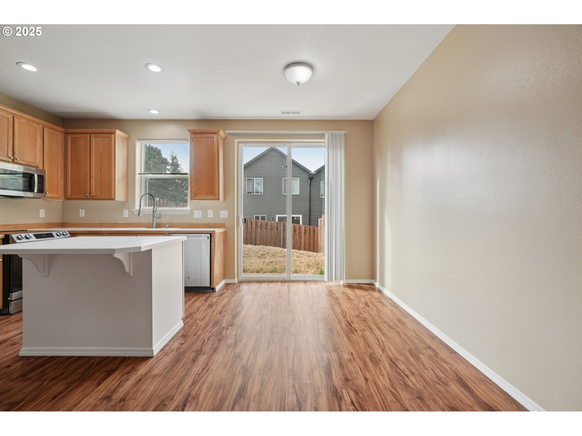 5960 Southeast 15th Loop Gresham, OR 97080 - Photo 14 of 45