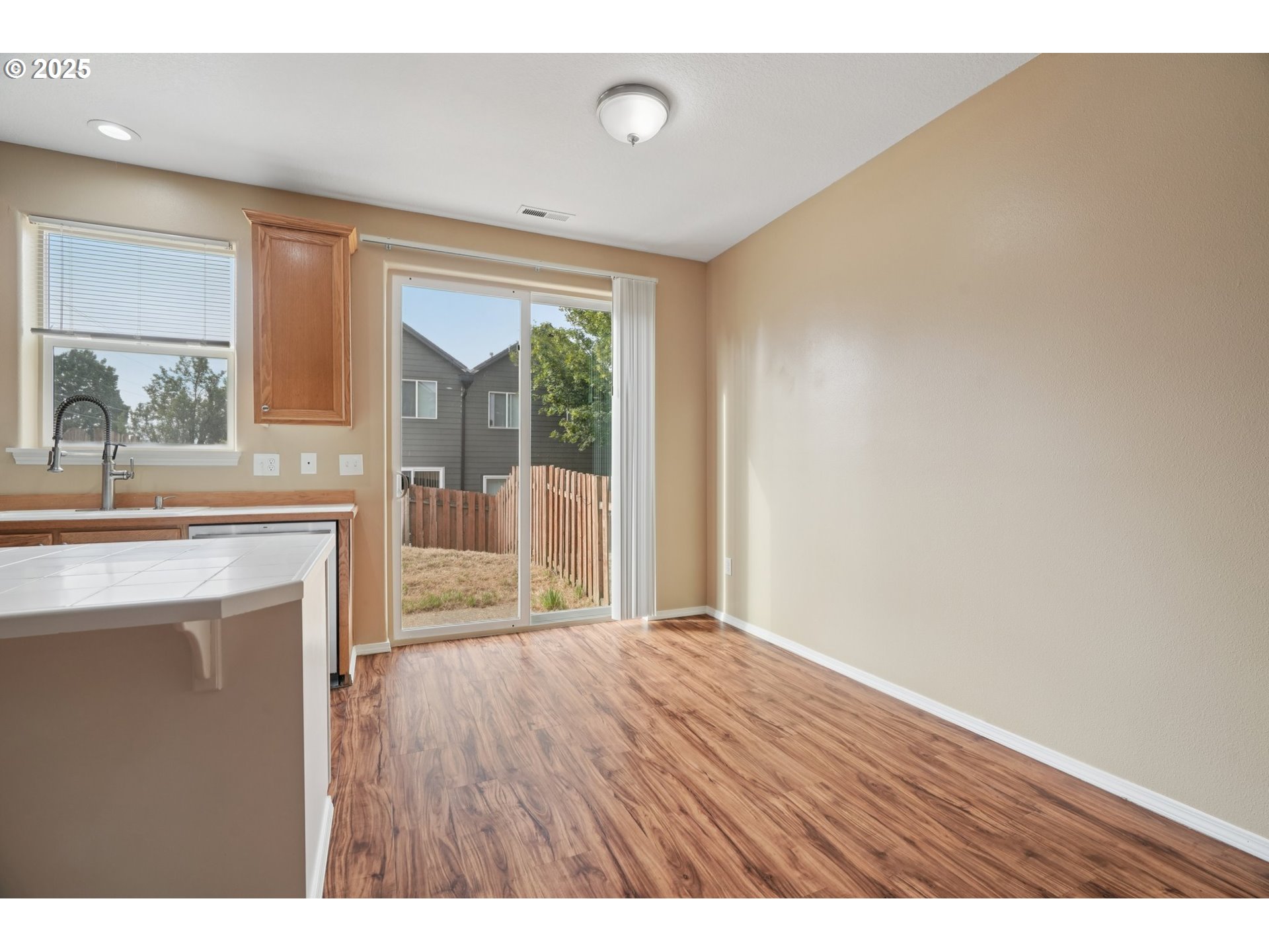 5960 Southeast 15th Loop Gresham, OR 97080 - Photo 15 of 45