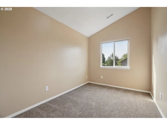 $339,900 | 5960 Southeast 15th Loop, Gresham, OR 97080