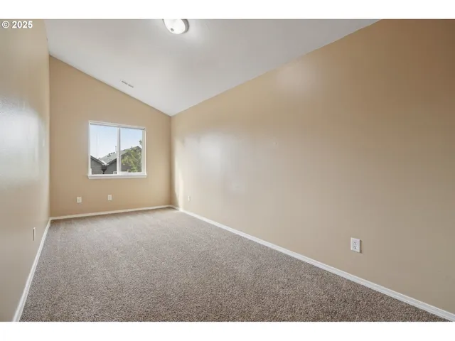 $339,900 | 5960 Southeast 15th Loop, Gresham, OR 97080