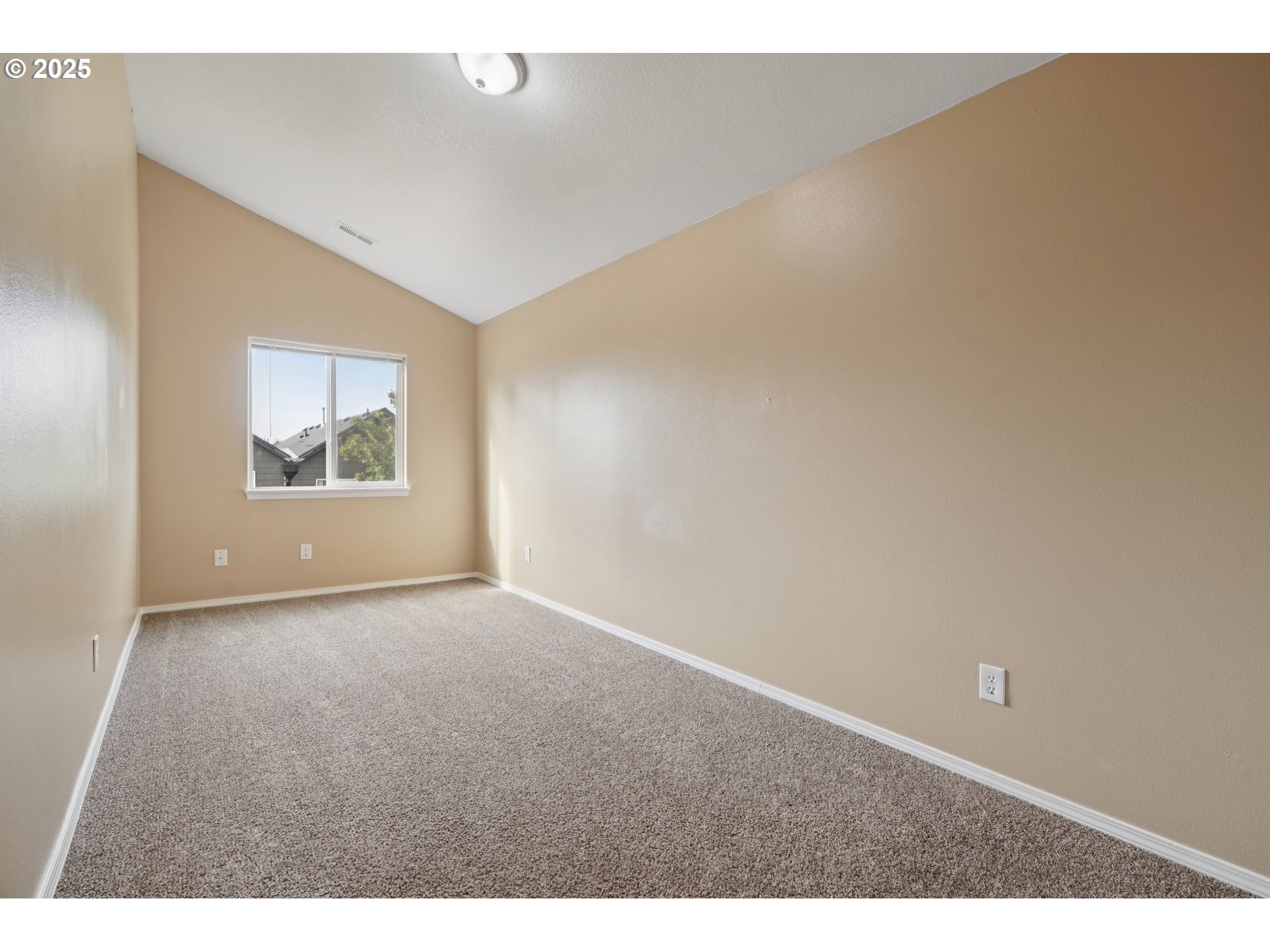 5960 Southeast 15th Loop Gresham, OR 97080 - Photo 30 of 45