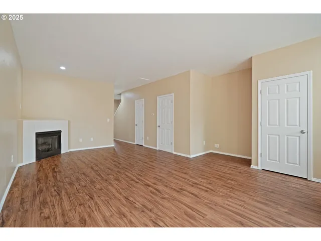 $339,900 | 5960 Southeast 15th Loop, Gresham, OR 97080