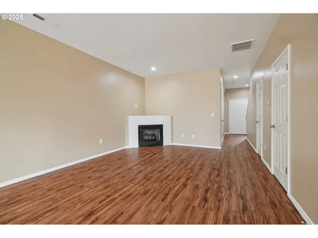 $339,900 | 5960 Southeast 15th Loop, Gresham, OR 97080