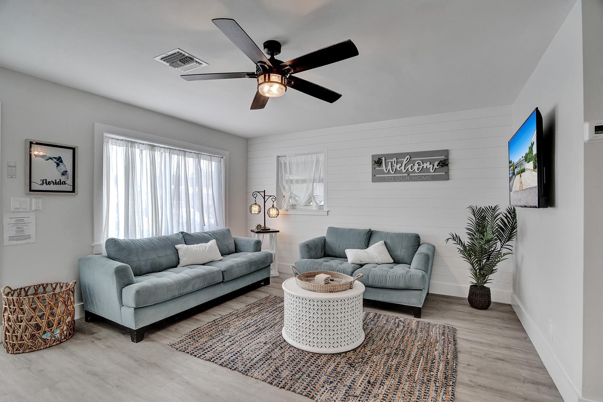 1969 Northeast 5th Street, Unit 12 Deerfield Beach, FL 33441 - Photo 32 of 92 DSC06625
