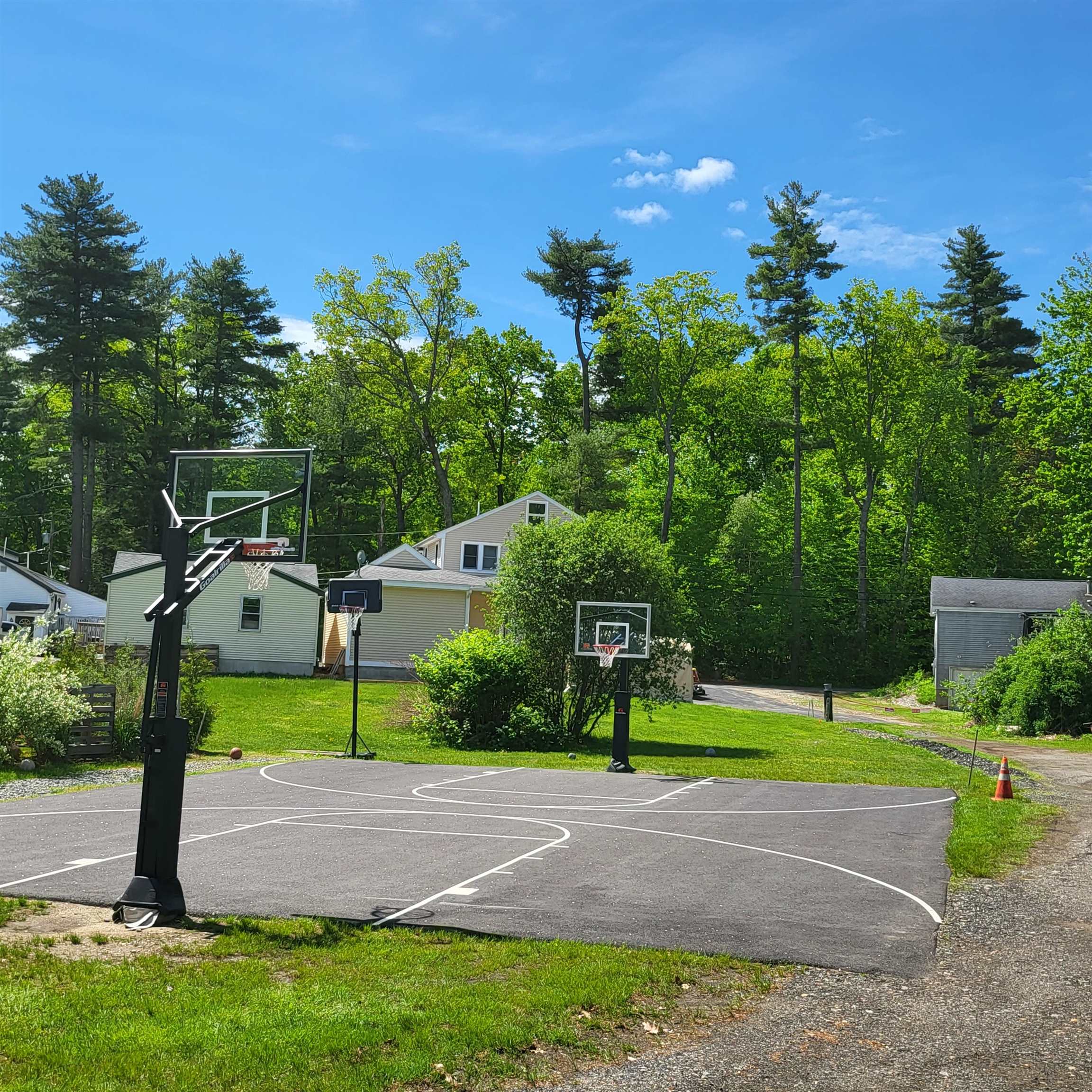 132 Chases Grove Road Derry, NH 03038 - Photo 35 of 40
