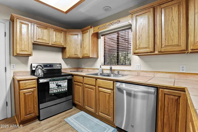 $599,500 | 2908 Apache Drive, Happy Jack, AZ 86024