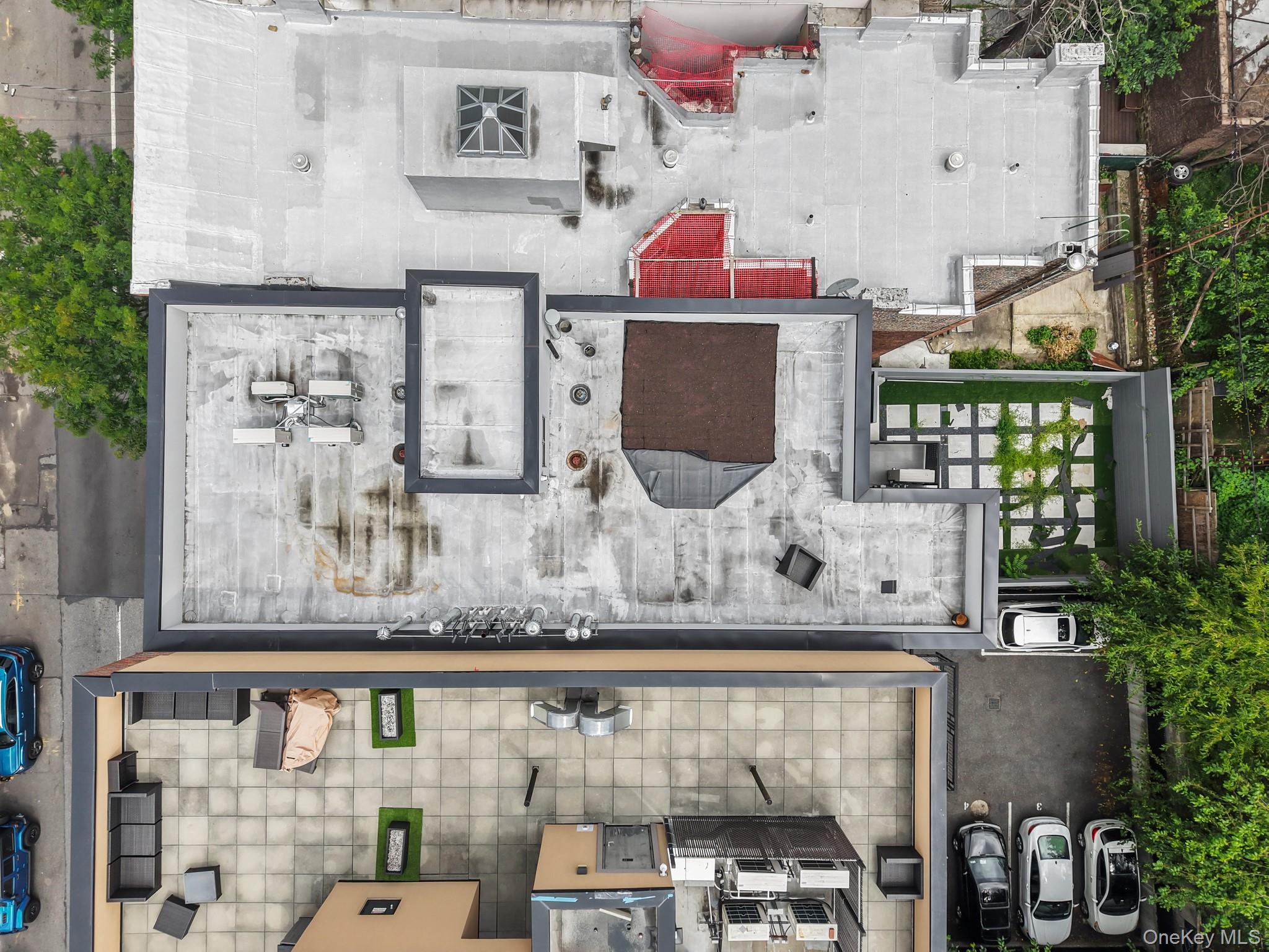 366 Harman Street, Unit 2R Brooklyn, NY 11237 - Photo 23 of 31 Drone / aerial view