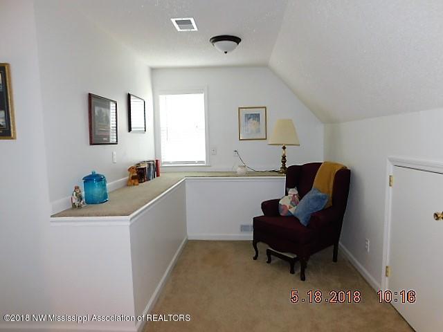 9530 Quail Road Olive Branch, MS 38654 - Photo 17 of 29 Setting Area off Bedroom Three