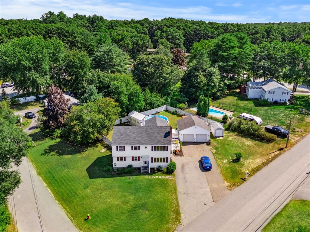 1 Staunton Road Groveland, MA 01834 - Photo 2 of 36 Gallery Image 2